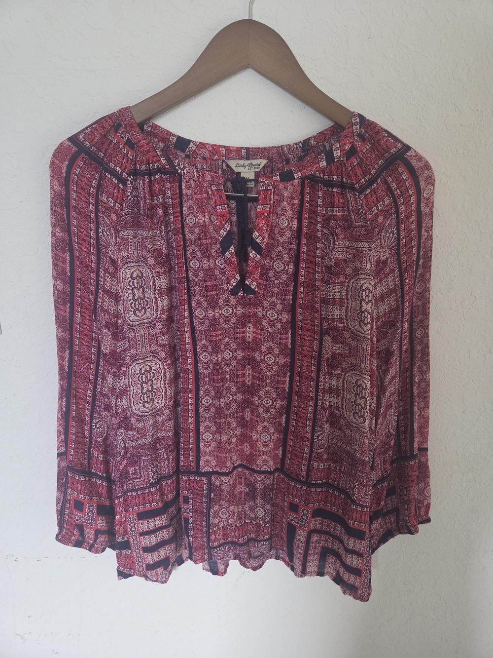 Lucky Brand Womens M Red Navy Blue Boho Floral Medallion Keyhole Peasant Blouse